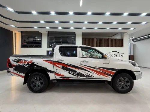 Toyota Revo  2025 HILUX FULL OPTION 4*4