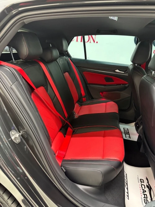 Volkswagen Golf 8,5 full option 2026 R-LINE / BLACK ÉDITION