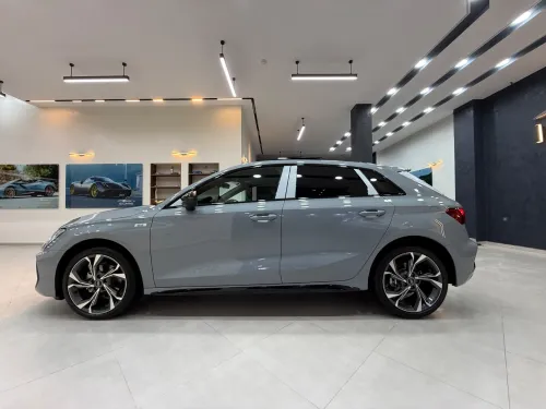 Audi A3 2025 S-LINE