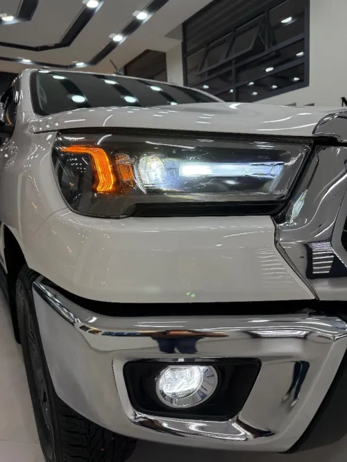 Toyota Revo  2025 HILUX FULL OPTION 4*4