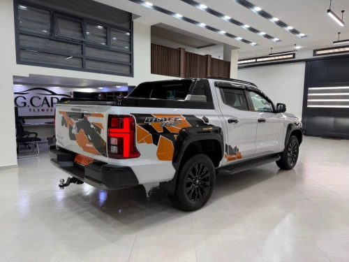 Mitsubishi L200 FULL OPTION 2026 BLACK ÉDITION