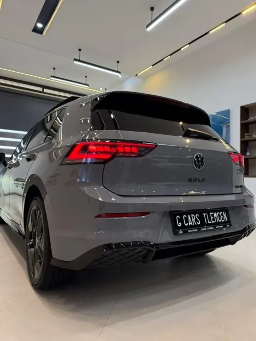 Volkswagen Golf 8.5 / full option 2026 R-LINE