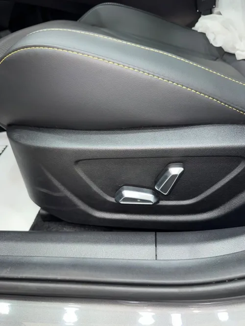Geely Coolray 2026 Gif+