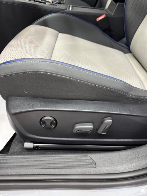 Volkswagen Golf8.5 full option 2026 R-line