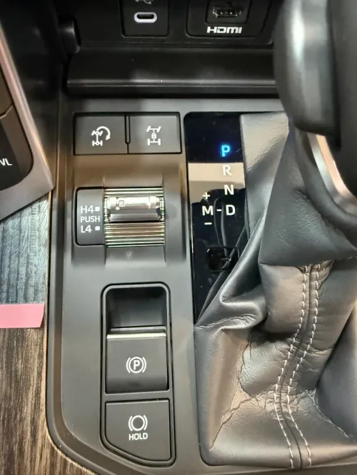 Toyota Land Cruiser  2025 VX-R / LC 300 FULL OPTION