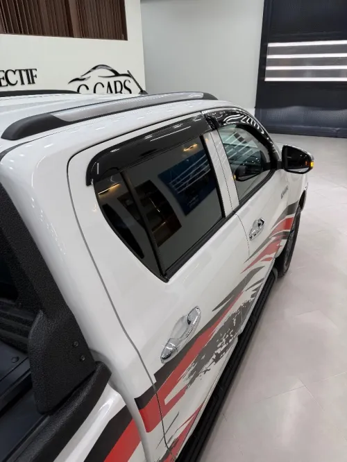 Toyota Revo  2025 HILUX FULL OPTION 4*4