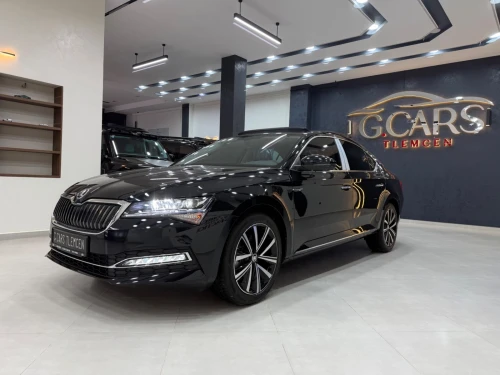 Skoda Superb 2025 Luxury