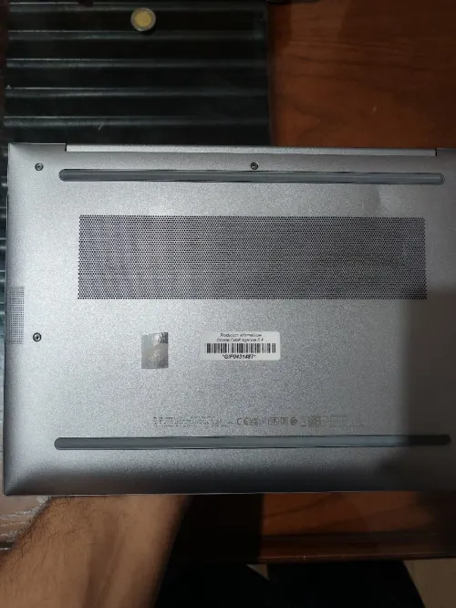 Hp zbook firefly g10 i7 13th