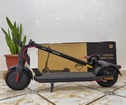 Trottinette Électrique Trotinette Xiaomi 4 Lite i Jamais Utilisé i Promotion! 