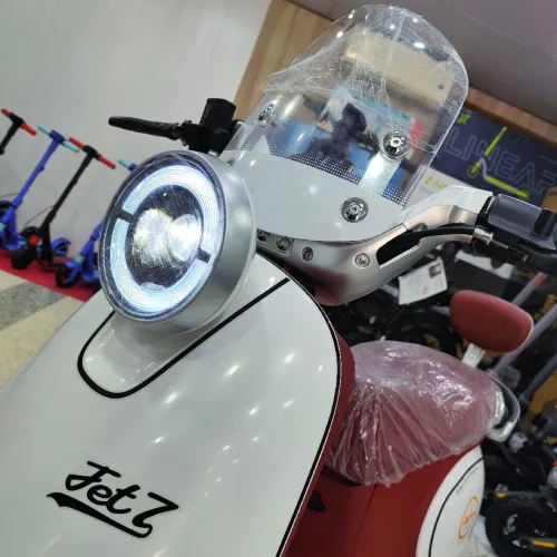 Moto Électrique NIU JET 7 i Affaire a pas Rater!