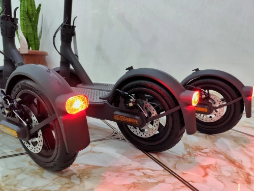 Trottinette Électrique Trotinette Xiaomi Essential I Faible kilométrage!
