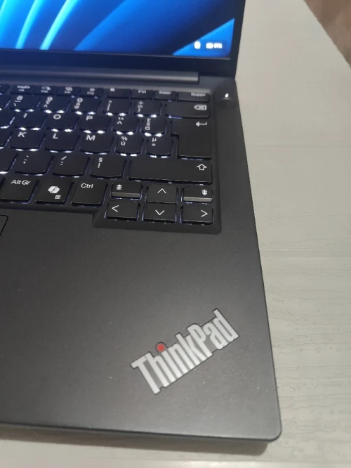 Lenovo ThinkPad E14 Ultra5 RAM 16G SSD 512G FulHD 14"