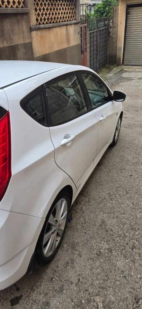 Hyundai Accent RB  5 portes 2017 
