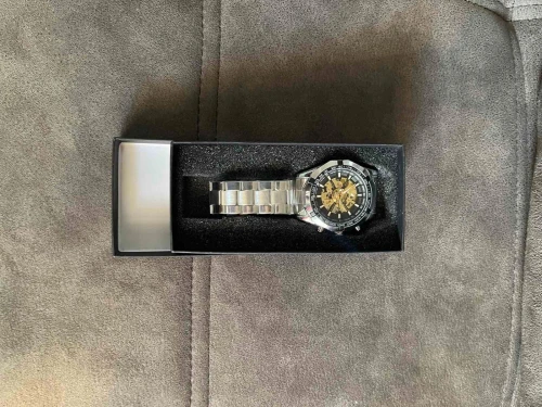 des montres mécaniques venue de France neuf