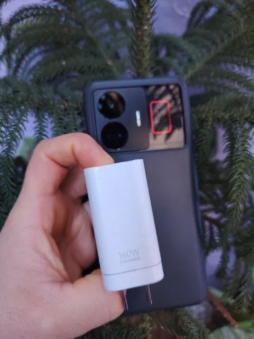 Realme Gt néo 5 (12/256) 160 watt