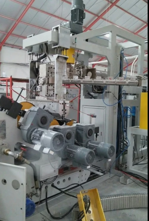 Électricien industrielle machine
