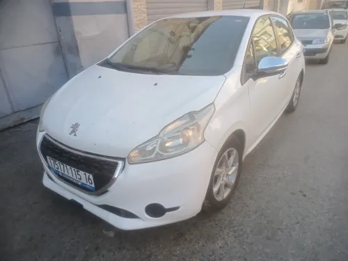 Peugeot 208 2015 Allure