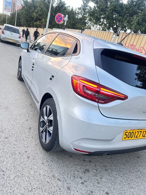 Renault Clio 5  2023 Evolution