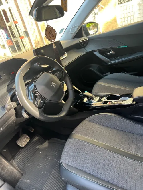 Peugeot 2008 2022 