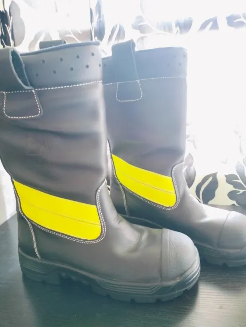 Boots intervention pointure 39