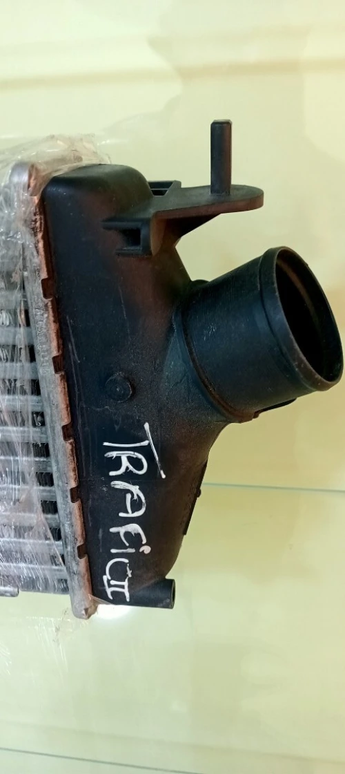 Radiateur Turbo Renault Trafic 2.0 DCi 115 cv 