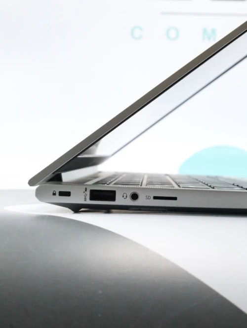 LAPTOP Hp ELITEBOOK 430 G8 , I5-1135G7 , 16GB 256GB SSD , 13.3" 