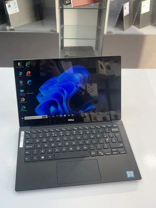 LAPTOP DELL XPS 13 9360 I7-7500U 16GB RAM 512GB SSD ECRAN 13" TACTILE 4K 