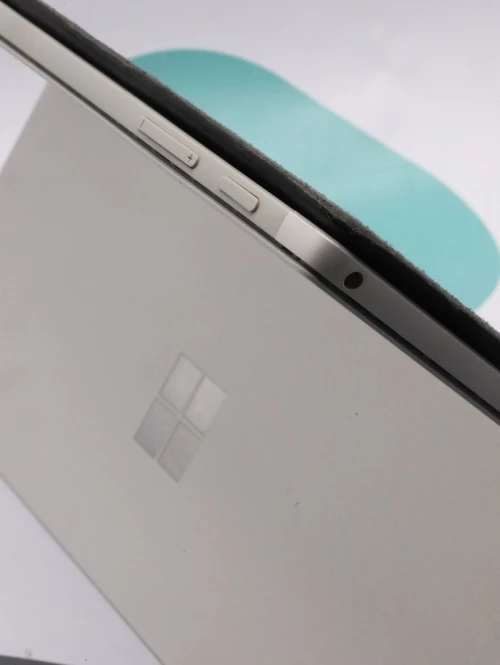 LAPTOP / TABLETTE MICROSOFT SURFACE PRO7+, I5-1135G7, 8GB 256GB SSD, 12.3" TACTILE