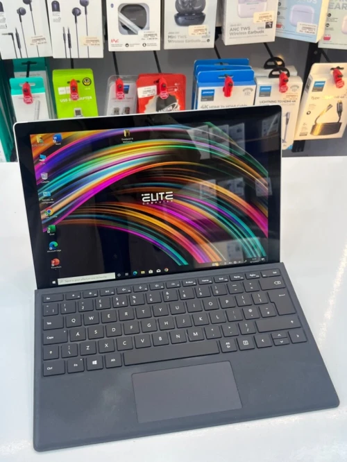 MICROSOFT SURFACE PRO 6 I5-8350U 8GB RAM 256GB SSD ECRAN 12.5"TACTILE