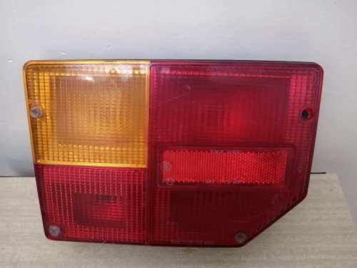 Feu arrière fiat 128