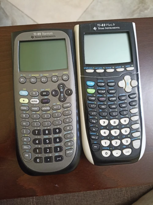 Calculatrice TI-84 & TI-82 & TI83 & TI-89