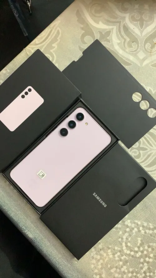 Samsung s23 8/128 coffret jamais utilisé