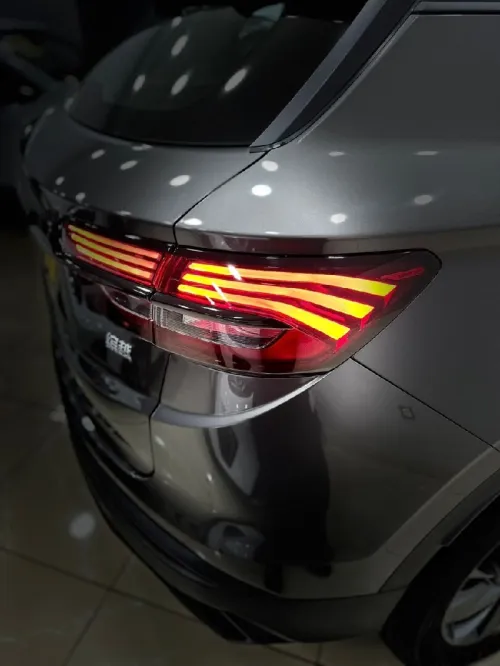 Geely Coolray 2025 
