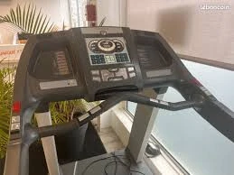 TAPIS DE COURSE PROFESSIONNEL  200 KG