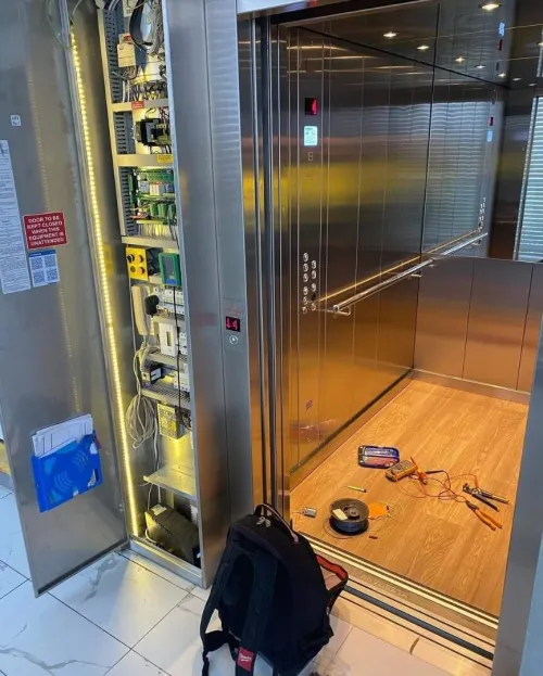 Maintenance entretien des ascenseur 