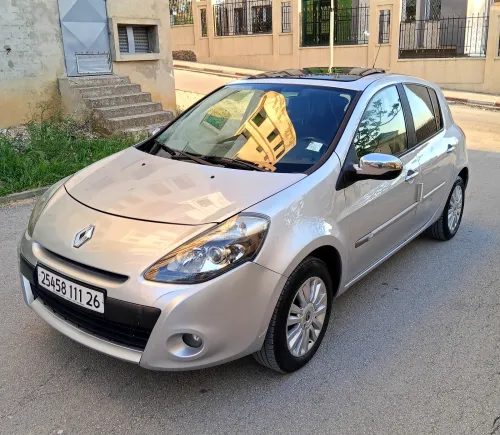 Renault Clio 3 2011 Night and Day
