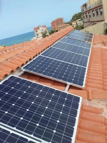 Installation de panneaux solaires , maintenance et réhabilitation des centrales photovoltaïques