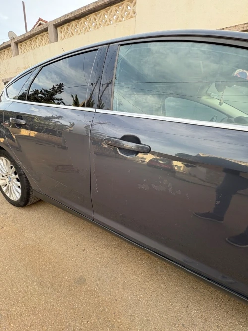 Ford Focus 5 portes 2013 Titanium
