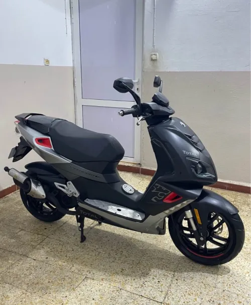 Peugeot Speedfight 4 2017