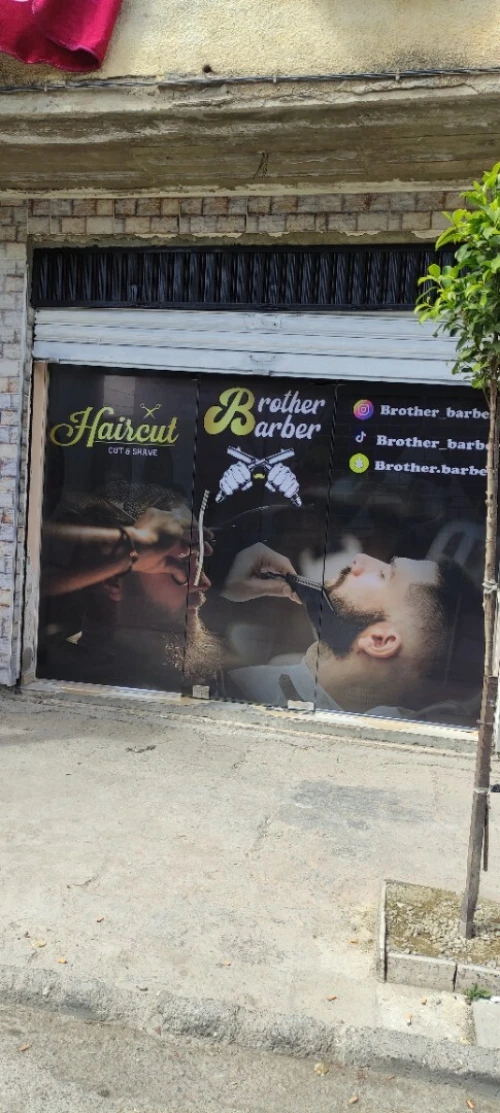 Publicité et décoration des façades 