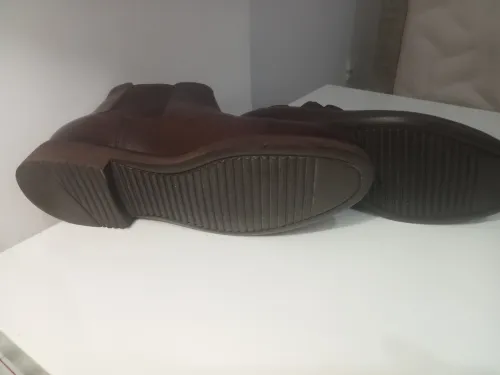 Chaussures boots chelsea vrai cuir marque Gauche