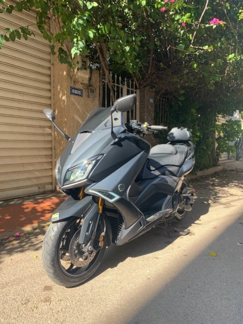 Yamaha t-max Irone 2 2015