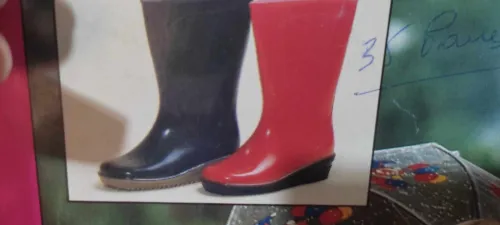 Machines chaussures plastique 