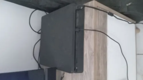 Ps4 slim 500go
