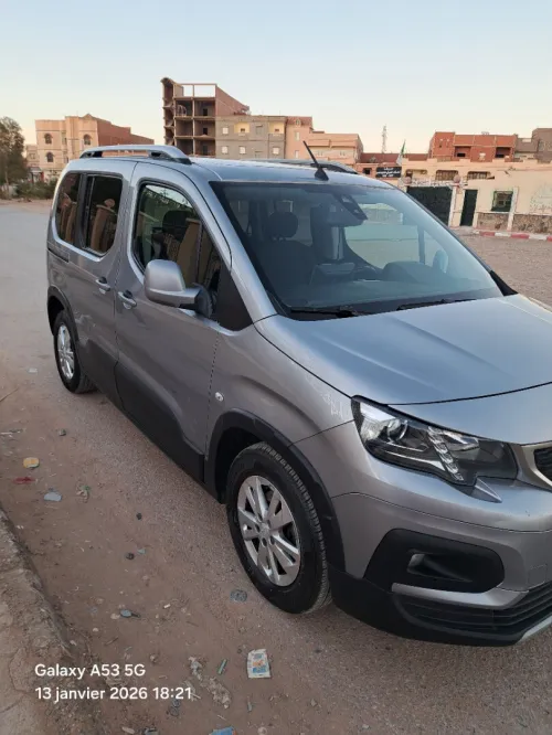 Peugeot Partner 2019 Tepee Allure 