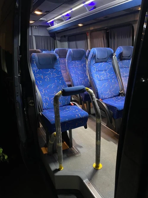 Location Bus Minibus et Voitures VIP 5 a 30 places