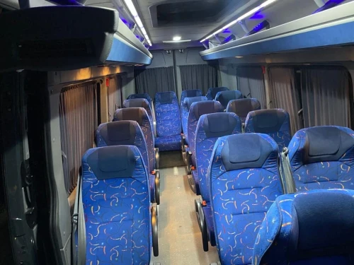 Location Bus Minibus et Voitures VIP 5 a 30 places