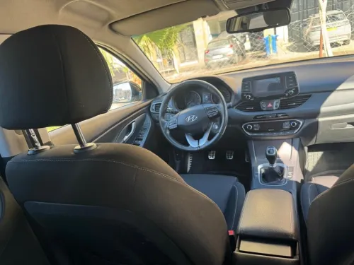 Hyundai i30 2018 Toute options