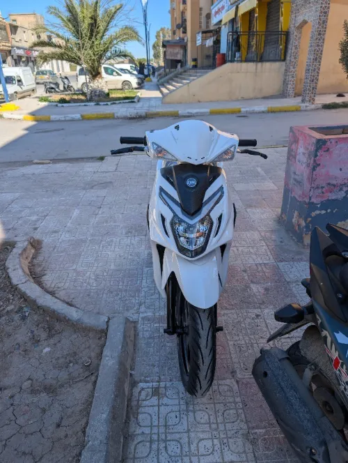 Sym Sr 2026