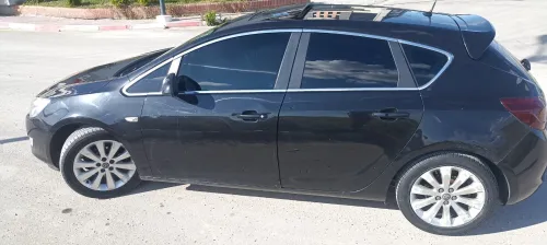 Opel Astra 2013 COSMO
